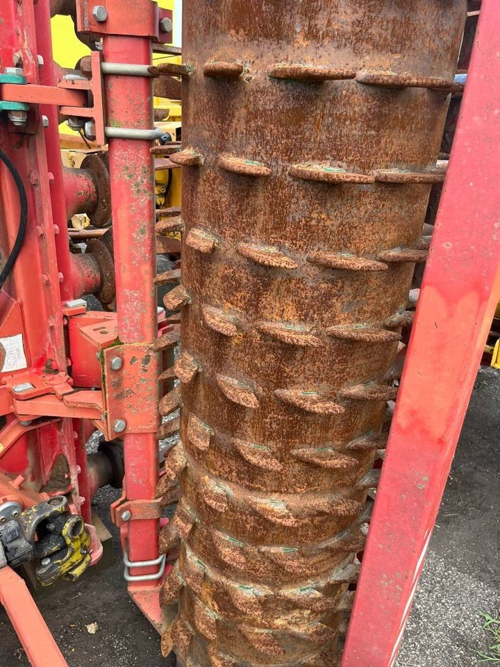 Kverneland NG-H101F30 - الأمشاط الزراعية: صور 4 Kverneland NG-H101F30 - الأمشاط الزراعية: صور 4