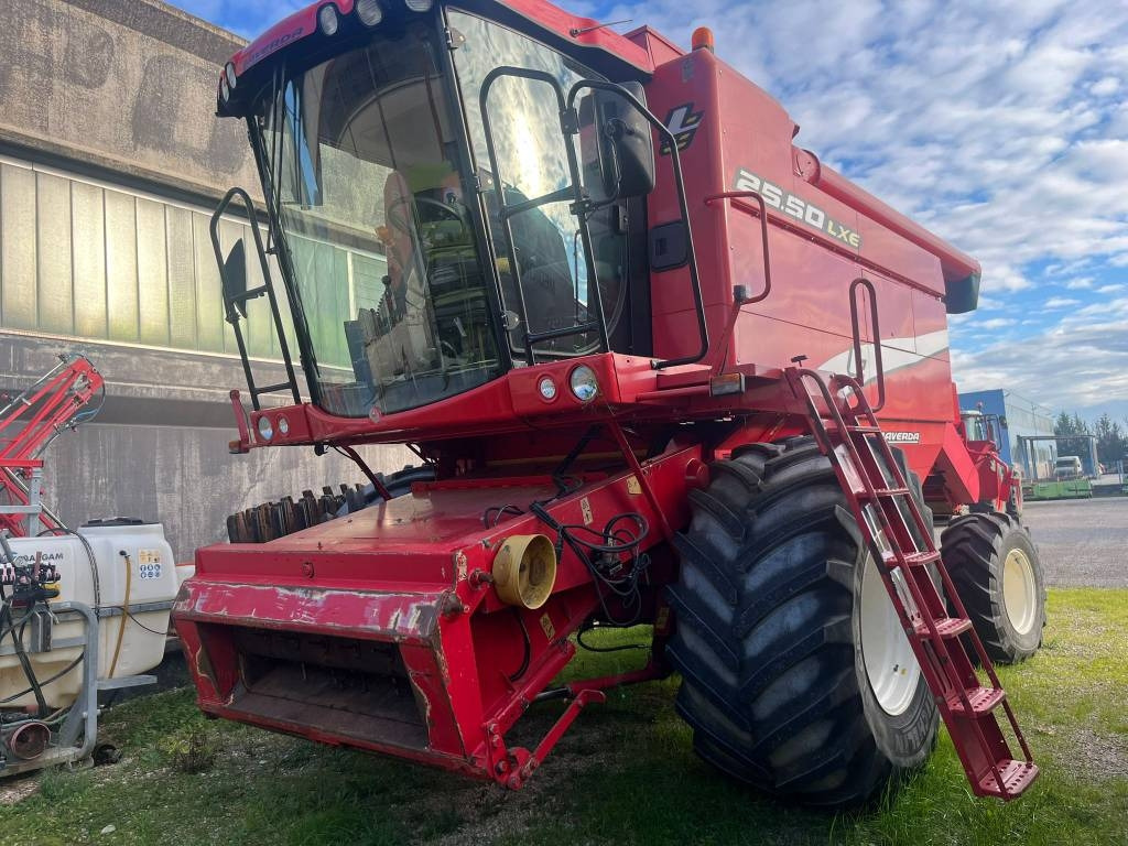 Laverda 25.50 - حصادة شاملة: صور 1 Laverda 25.50 - حصادة شاملة: صور 1