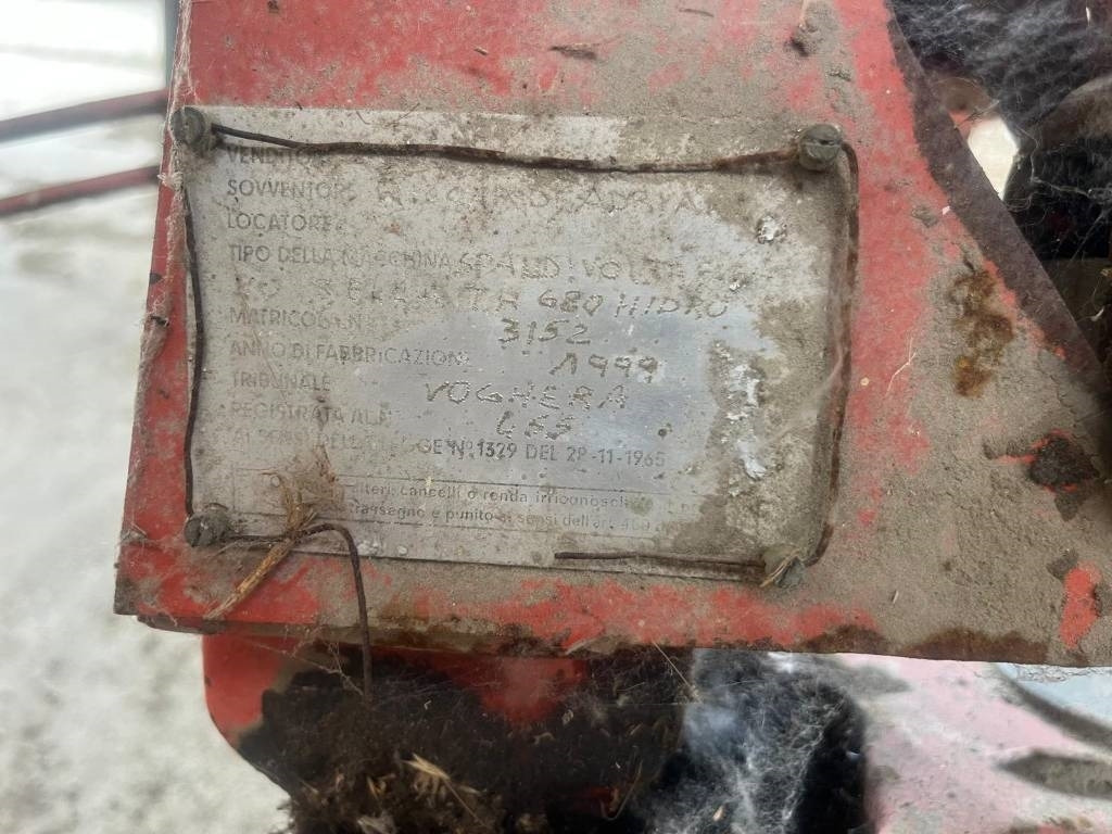 Lely TH 680 - لمّامَة القش: صور 2 Lely TH 680 - لمّامَة القش: صور 2