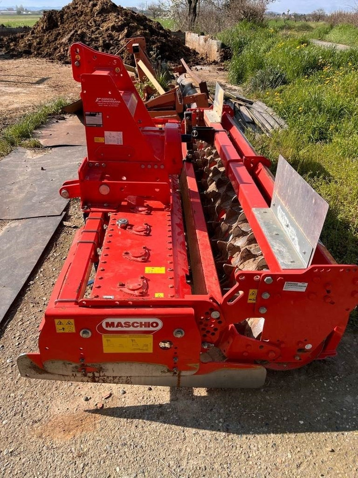 Maschio DC 3000 - محراث الدوار: صور 4 Maschio DC 3000 - محراث الدوار: صور 4