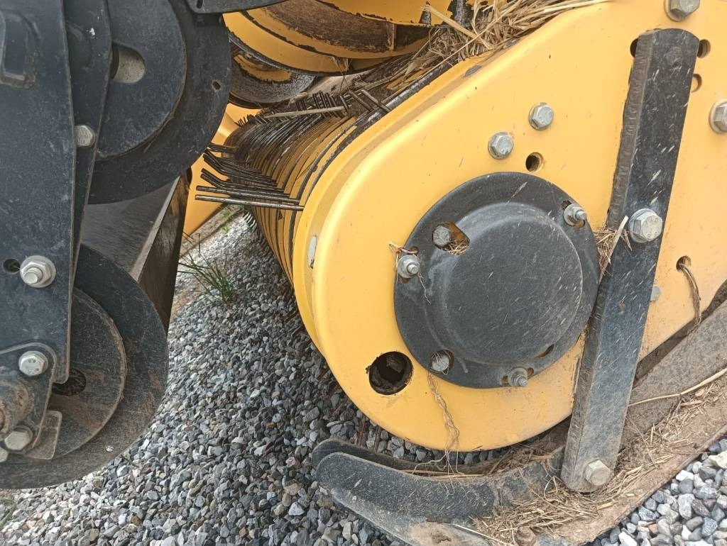 New Holland PICK UP 3 MT - معدات القش: صور 5 New Holland PICK UP 3 MT - معدات القش: صور 5