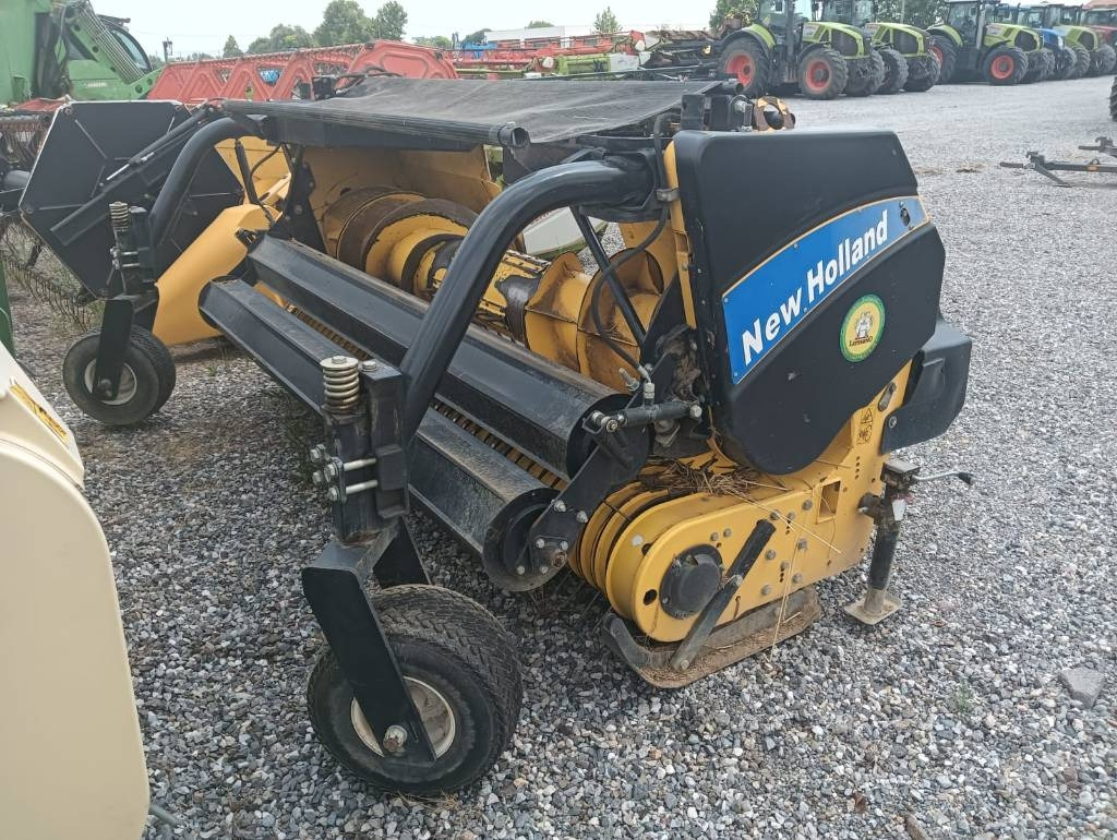 New Holland PICK UP 3 MT - معدات القش: صور 1 New Holland PICK UP 3 MT - معدات القش: صور 1