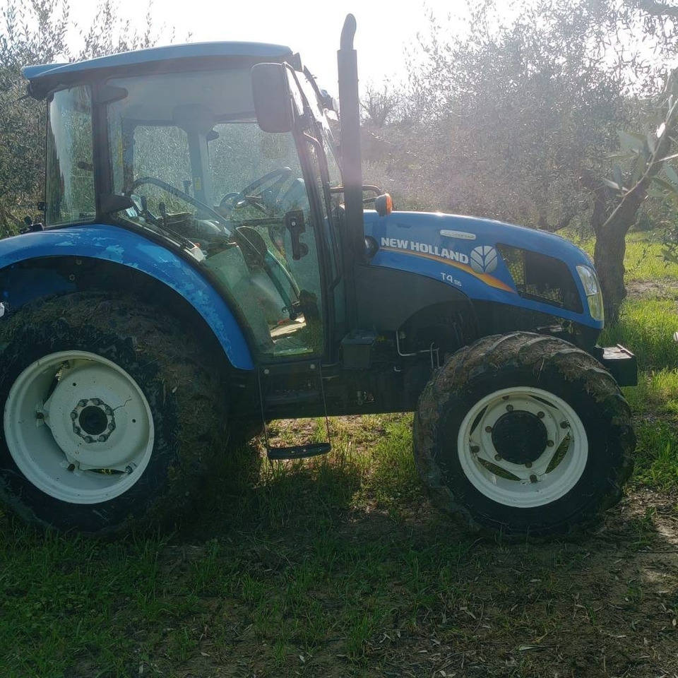 New Holland T 4.55 - جرار: صور 1 New Holland T 4.55 - جرار: صور 1