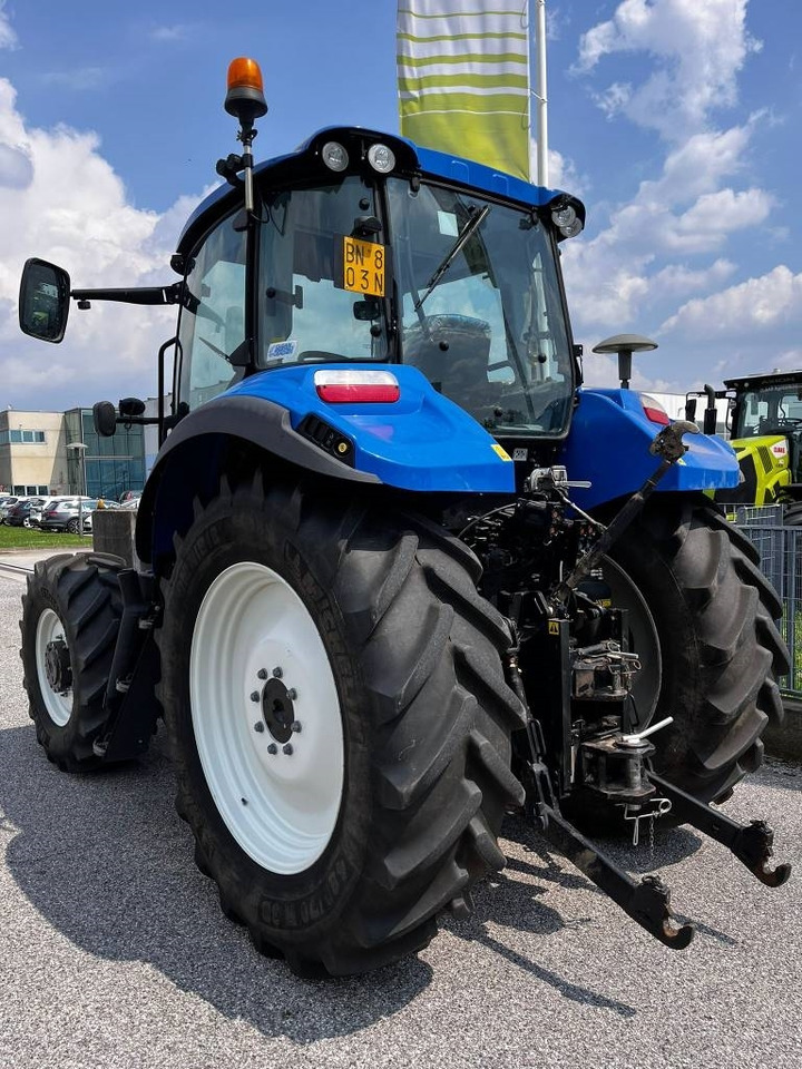 New Holland T 5.115 - جرار: صور 3 New Holland T 5.115 - جرار: صور 3