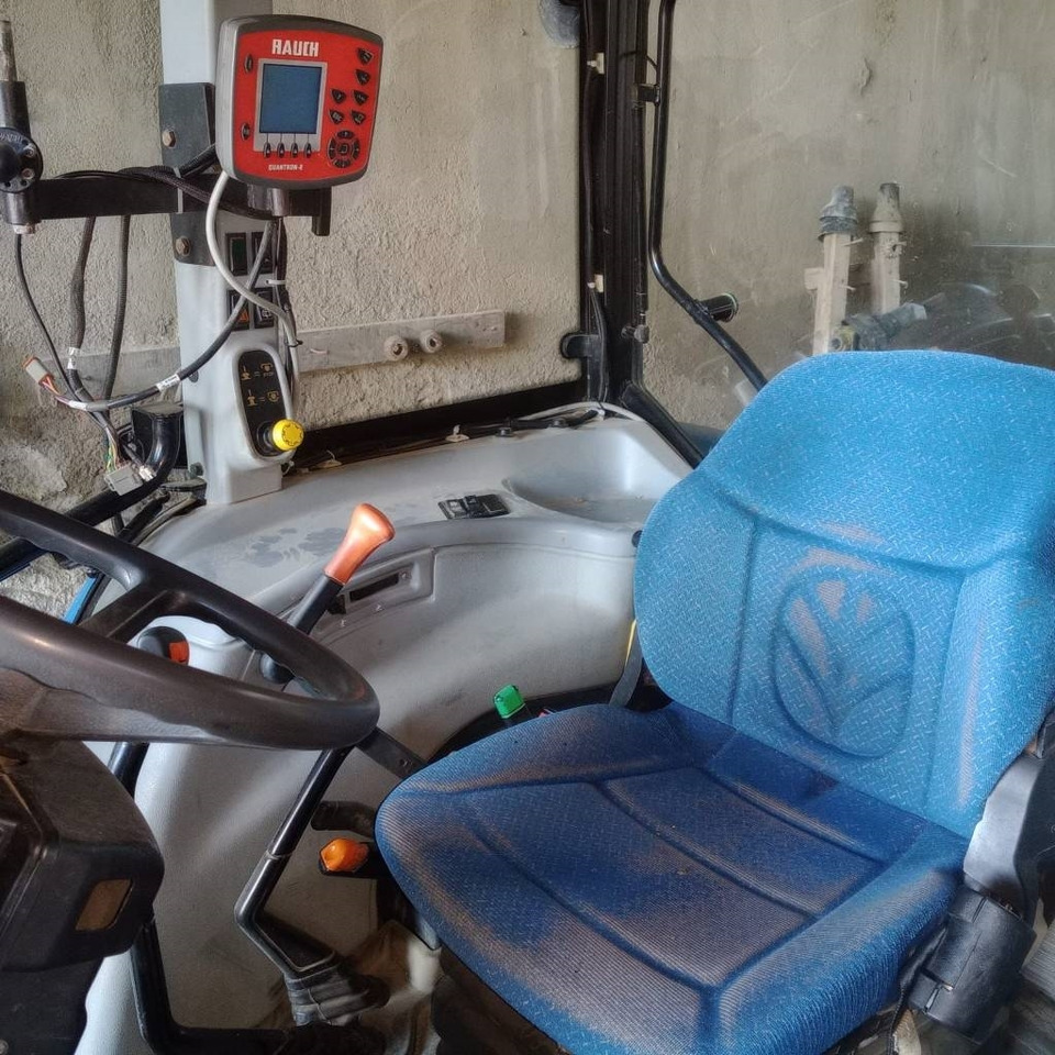 New Holland T 5050  - جرار: صور 4 New Holland T 5050  - جرار: صور 4