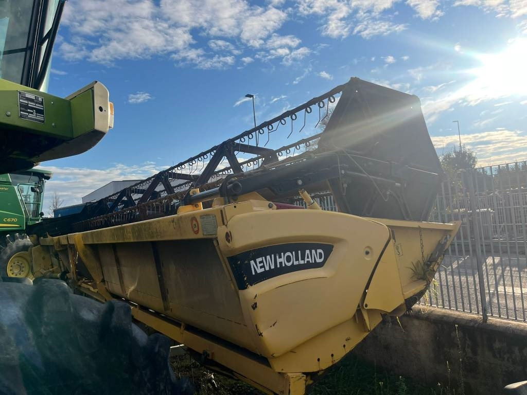 New Holland Tipo 30 - معدات آلة حصاد: صور 1 New Holland Tipo 30 - معدات آلة حصاد: صور 1