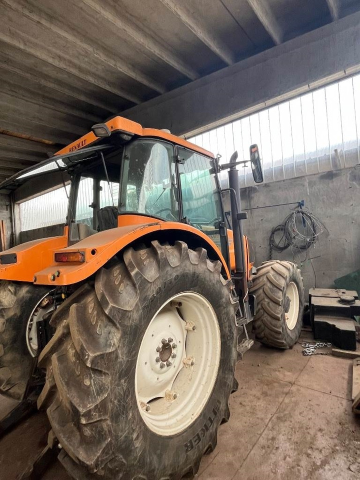 Renault Ares 640 RZ  - جرار: صور 5 Renault Ares 640 RZ  - جرار: صور 5