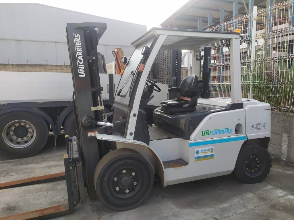 UniCarriers D1F4A40Q - محمل الجانب: صور 1 UniCarriers D1F4A40Q - محمل الجانب: صور 1
