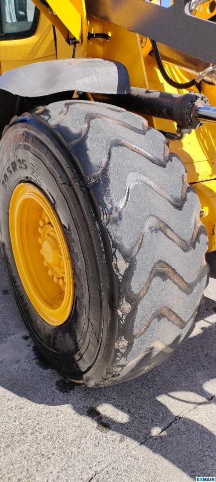 اللودر بعجل Volvo L 70 H: صور 11