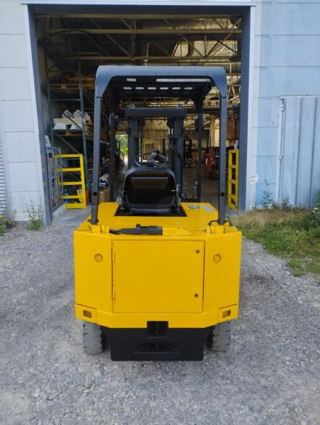 Daewoo Chariot élévateur électrique B30S fenwick - رافعة شوكية كهربائية: صور 3 Daewoo Chariot élévateur électrique B30S fenwick - رافعة شوكية كهربائية: صور 3