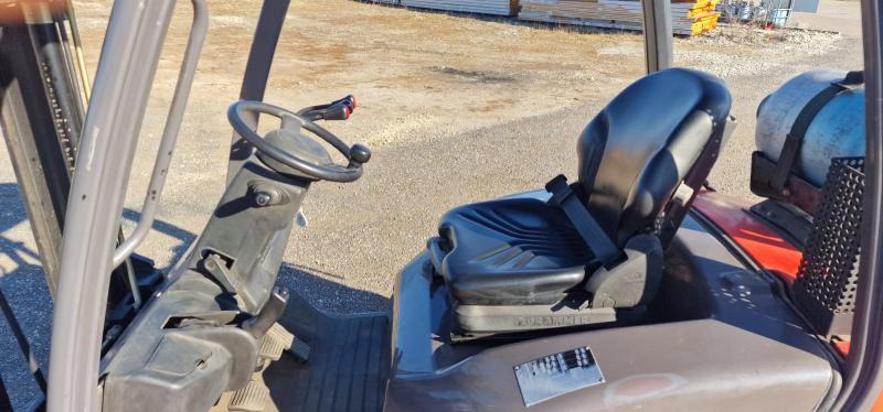 Manitou MI25 fenwick - رافعة شوكية تعمل بالغاز: صور 5 Manitou MI25 fenwick - رافعة شوكية تعمل بالغاز: صور 5