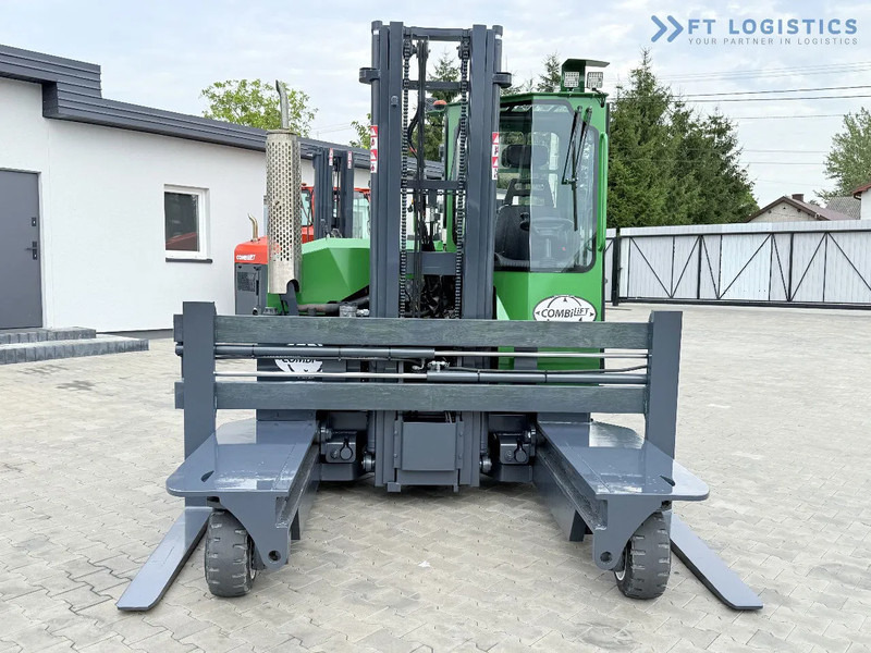 Combilift C3000 / DIESEL / DUPLEX - 4000MM / WIDE FORK POSITIONER 2700MM / FULL HEATED CABIN / ONLY 6905H / CONDITION - LIKE NEW! C3000 / - شاحنة المناولة رباعية الاتجاهات: صور 4 Combilift C3000 / DIESEL / DUPLEX - 4000MM / WIDE FORK POSITIONER 2700MM / FULL HEATED CABIN / ONLY 6905H / CONDITION - LIKE NEW! C3000 / - شاحنة المناولة رباعية الاتجاهات: صور 4