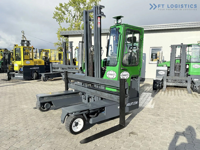 Combilift C3000 / DIESEL / DUPLEX 4200MM / FREE LIFT / WIDE FORK POSITIONER / FULL CABIN / EXCELLENT CONDITION / Wide range of four-way an - شاحنة المناولة رباعية الاتجاهات: صور 1 Combilift C3000 / DIESEL / DUPLEX 4200MM / FREE LIFT / WIDE FORK POSITIONER / FULL CABIN / EXCELLENT CONDITION / Wide range of four-way an - شاحنة المناولة رباعية الاتجاهات: صور 1