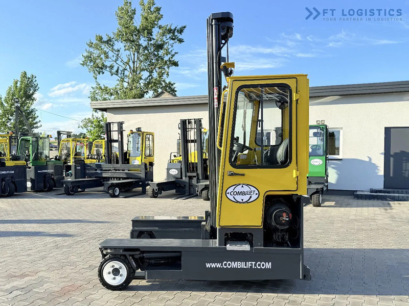 Combilift C3000 / GAS / TRIPLEX – 7500MM / SIDESHIFT / FORK POSITIONER / FREE LIFT / FULL HEATED CABIN / ONLY 7868 HOURS / CONDITION – LIK - شاحنة المناولة رباعية الاتجاهات: صور 2 Combilift C3000 / GAS / TRIPLEX – 7500MM / SIDESHIFT / FORK POSITIONER / FREE LIFT / FULL HEATED CABIN / ONLY 7868 HOURS / CONDITION – LIK - شاحنة المناولة رباعية الاتجاهات: صور 2