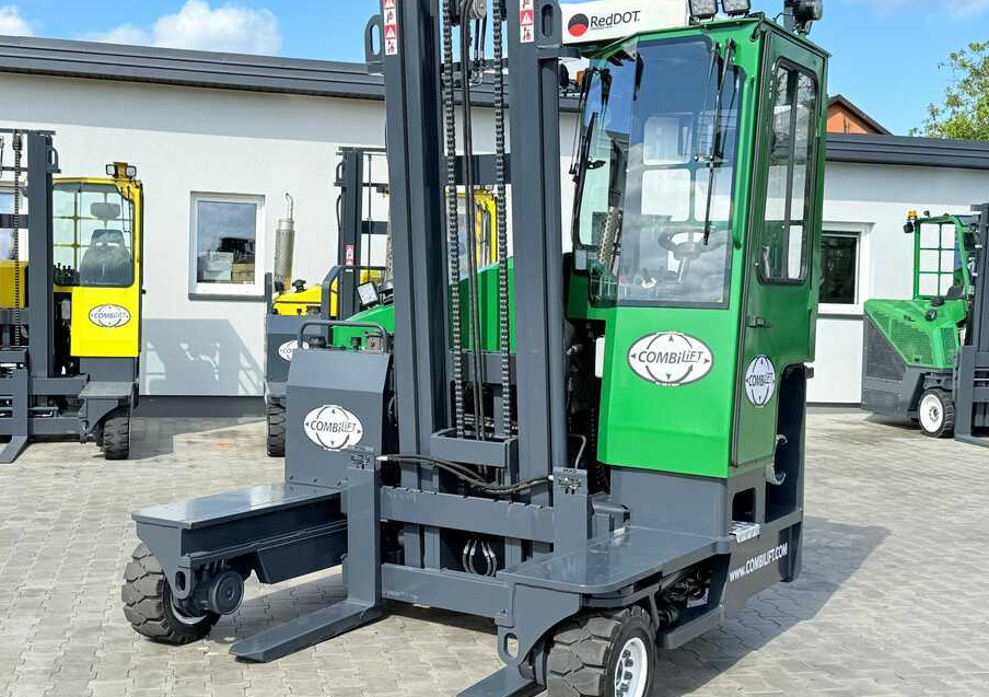 Combilift C3500 / DUPLEX 4100MM / GAS / EXTENDABLE FORKS / CABIN / HEATING + AIR CONDITIONING / LIKE NEW - شاحنة المناولة رباعية الاتجاهات: صور 2 Combilift C3500 / DUPLEX 4100MM / GAS / EXTENDABLE FORKS / CABIN / HEATING + AIR CONDITIONING / LIKE NEW - شاحنة المناولة رباعية الاتجاهات: صور 2