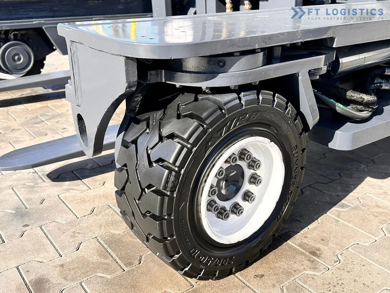 Combilift C4000 / LPG / DUPLEX / 4500MM / FREE LIFT / LIKE NEW C4000 / LPG / DUPLEX / 4500MM / FREE LIFT / LIKE NEW - شاحنة المناولة رباعية الاتجاهات: صور 4 Combilift C4000 / LPG / DUPLEX / 4500MM / FREE LIFT / LIKE NEW C4000 / LPG / DUPLEX / 4500MM / FREE LIFT / LIKE NEW - شاحنة المناولة رباعية الاتجاهات: صور 4