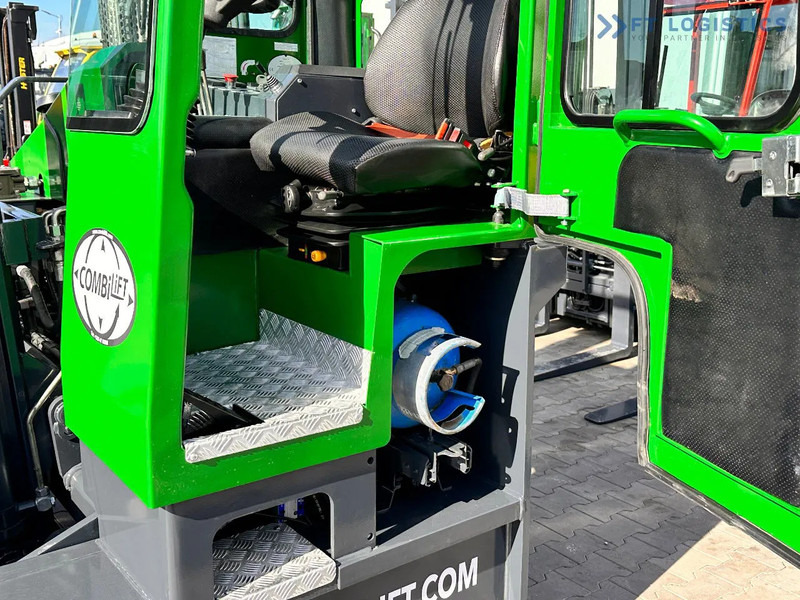 Combilift C4000 / LPG / DUPLEX / 4500MM / FREE LIFT / LIKE NEW C4000 / LPG / DUPLEX / 4500MM / FREE LIFT / LIKE NEW - شاحنة المناولة رباعية الاتجاهات: صور 5 Combilift C4000 / LPG / DUPLEX / 4500MM / FREE LIFT / LIKE NEW C4000 / LPG / DUPLEX / 4500MM / FREE LIFT / LIKE NEW - شاحنة المناولة رباعية الاتجاهات: صور 5