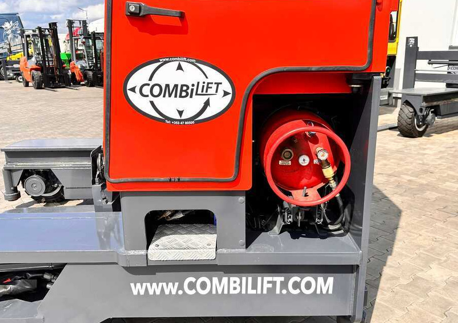 شاحنة المناولة رباعية الاتجاهات Combilift C4000 / TRIPLEX / 9300MM / FREE LIFT / FORK POSITIONER / GAS / CABIN / LIKE NEW: صور 12