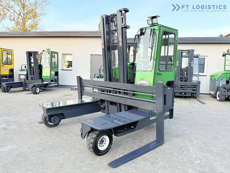 Combilift C4500 / DIESEL / DUPLEX 4000MM / WIDE FORK POSITIONER / HEATING / FULL CABIN / EXCELLENT CONDITION / A wide range of four-way an - شاحنة المناولة رباعية الاتجاهات: صور 3 Combilift C4500 / DIESEL / DUPLEX 4000MM / WIDE FORK POSITIONER / HEATING / FULL CABIN / EXCELLENT CONDITION / A wide range of four-way an - شاحنة المناولة رباعية الاتجاهات: صور 3