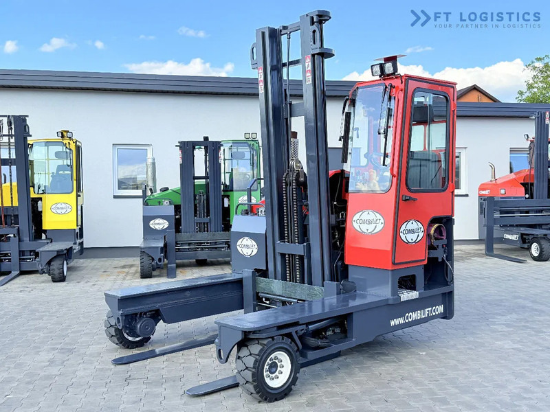 Combilift C4500 / GAS / DUPLEX - 4500MM / POSITIONER / FREE LIFT / FULL CABIN / ONLY 6178H / CONDITION - LIKE NEW! C4500 / GAS / DUPLEX - - شاحنة المناولة رباعية الاتجاهات: صور 1 Combilift C4500 / GAS / DUPLEX - 4500MM / POSITIONER / FREE LIFT / FULL CABIN / ONLY 6178H / CONDITION - LIKE NEW! C4500 / GAS / DUPLEX - - شاحنة المناولة رباعية الاتجاهات: صور 1