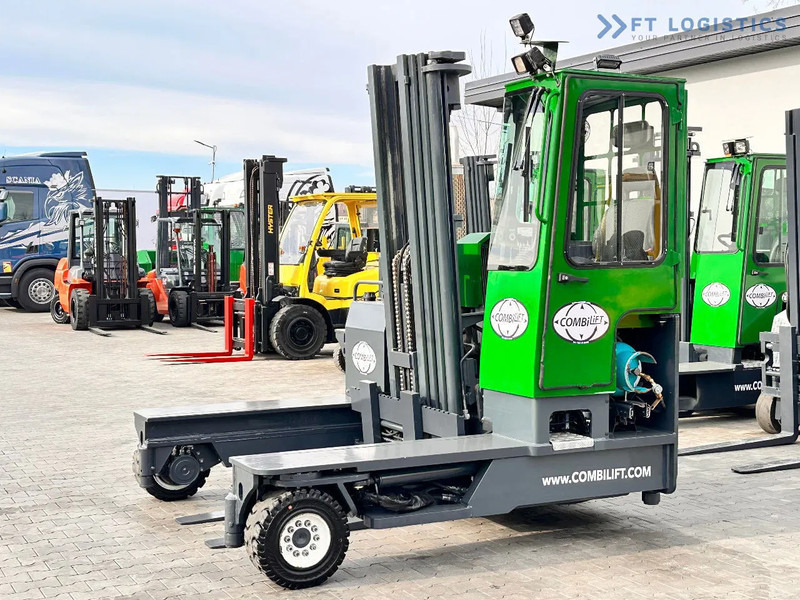 Combilift C4500 / LPG / TRIPLEX / 5500MM / FREE LIFT / HYDRAULIC FORK SHIFT / Like New C4500 / LPG / TRIPLEX / 5500MM / FREE LIFT / HYDRAU - شاحنة المناولة رباعية الاتجاهات: صور 2 Combilift C4500 / LPG / TRIPLEX / 5500MM / FREE LIFT / HYDRAULIC FORK SHIFT / Like New C4500 / LPG / TRIPLEX / 5500MM / FREE LIFT / HYDRAU - شاحنة المناولة رباعية الاتجاهات: صور 2