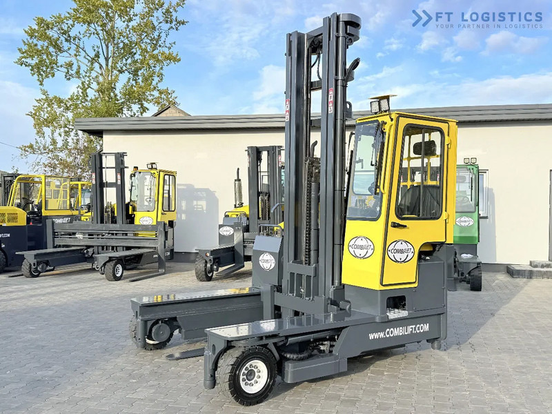 Combilift C5000 / DIESEL / TRIPLEX 7600MM / FULL FREE LIFT / FORK POSITIONER / HEATING / FULL HEATED CABIN / EXCELLENT CONDITION / Wide ra - شاحنة المناولة رباعية الاتجاهات: صور 1 Combilift C5000 / DIESEL / TRIPLEX 7600MM / FULL FREE LIFT / FORK POSITIONER / HEATING / FULL HEATED CABIN / EXCELLENT CONDITION / Wide ra - شاحنة المناولة رباعية الاتجاهات: صور 1