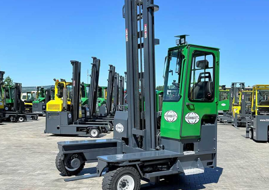 Combilift C5000XL / DIESEL / DUPLEX - 5500MM / FULL CABIN / NEW TYRES / HEATING - شاحنة المناولة رباعية الاتجاهات: صور 1 Combilift C5000XL / DIESEL / DUPLEX - 5500MM / FULL CABIN / NEW TYRES / HEATING - شاحنة المناولة رباعية الاتجاهات: صور 1