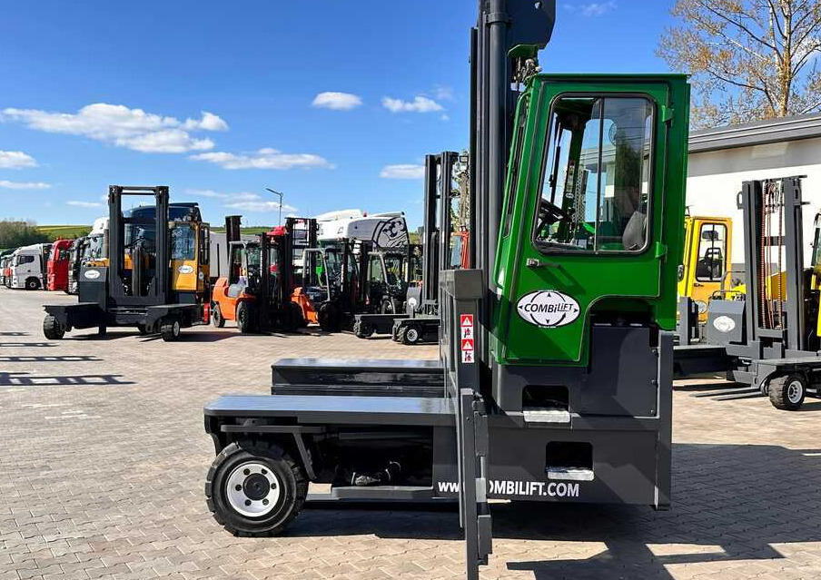 Combilift C8000 / DIESEL / 4600MM / DUPLEX / POSITIONER 5000MM / KUBOTA / EXCELLENT CONDITION - شاحنة المناولة رباعية الاتجاهات: صور 2 Combilift C8000 / DIESEL / 4600MM / DUPLEX / POSITIONER 5000MM / KUBOTA / EXCELLENT CONDITION - شاحنة المناولة رباعية الاتجاهات: صور 2