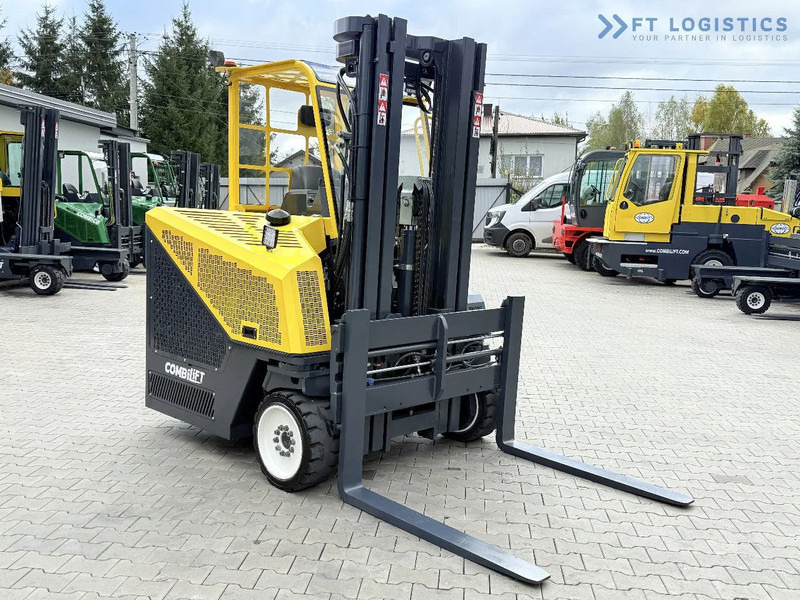 Combilift CB4000 / GAS / TRIPLEX 5200MM / FREE LIFT / FORK POSITIONER / SIDE SHIFT / EXCELLENT CONDITION / Wide range of four-way and side - شاحنة المناولة رباعية الاتجاهات: صور 5 Combilift CB4000 / GAS / TRIPLEX 5200MM / FREE LIFT / FORK POSITIONER / SIDE SHIFT / EXCELLENT CONDITION / Wide range of four-way and side - شاحنة المناولة رباعية الاتجاهات: صور 5