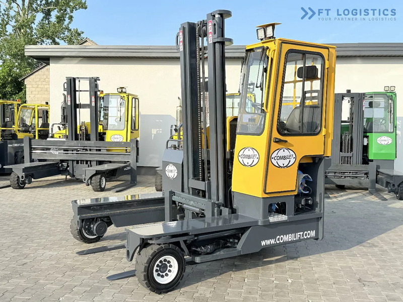 Combilift Combilift FOUR-WAY MULTIDIRECTIONAL FORKLIFT C4000 / GAS / DUPLEX 4500MM / ONLY 6604 HOURS / SIDE SHIFT / FULL CABIN / PERFECT C - شاحنة المناولة رباعية الاتجاهات: صور 2 Combilift Combilift FOUR-WAY MULTIDIRECTIONAL FORKLIFT C4000 / GAS / DUPLEX 4500MM / ONLY 6604 HOURS / SIDE SHIFT / FULL CABIN / PERFECT C - شاحنة المناولة رباعية الاتجاهات: صور 2