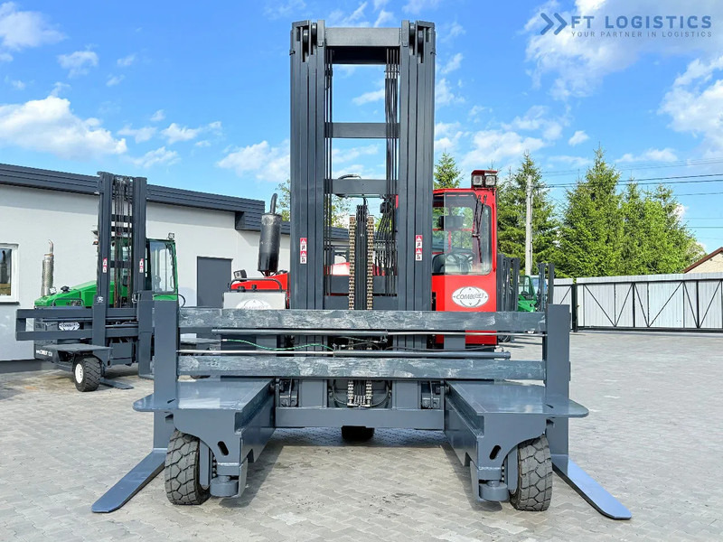 Combilift Combilift Wózki 4-kierunkowe C8000 / GAS / TRIPLEX 8300 / WIDE FORK POSITIRONER / FREE-LIFT / A comprehensive range of four-way - شاحنة المناولة رباعية الاتجاهات: صور 4 Combilift Combilift Wózki 4-kierunkowe C8000 / GAS / TRIPLEX 8300 / WIDE FORK POSITIRONER / FREE-LIFT / A comprehensive range of four-way - شاحنة المناولة رباعية الاتجاهات: صور 4