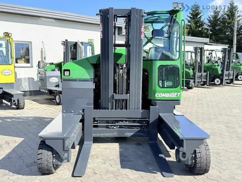 Combilift FOUR-WAY / MULTI-DIRECTIONAL FORKLIFT C4500 / DIESEL / TRIPLEX 4900MM / ONLY 4160 WORKING HOURS / FORK POSITIONER / FULL CABIN W - شاحنة المناولة رباعية الاتجاهات: صور 4 Combilift FOUR-WAY / MULTI-DIRECTIONAL FORKLIFT C4500 / DIESEL / TRIPLEX 4900MM / ONLY 4160 WORKING HOURS / FORK POSITIONER / FULL CABIN W - شاحنة المناولة رباعية الاتجاهات: صور 4