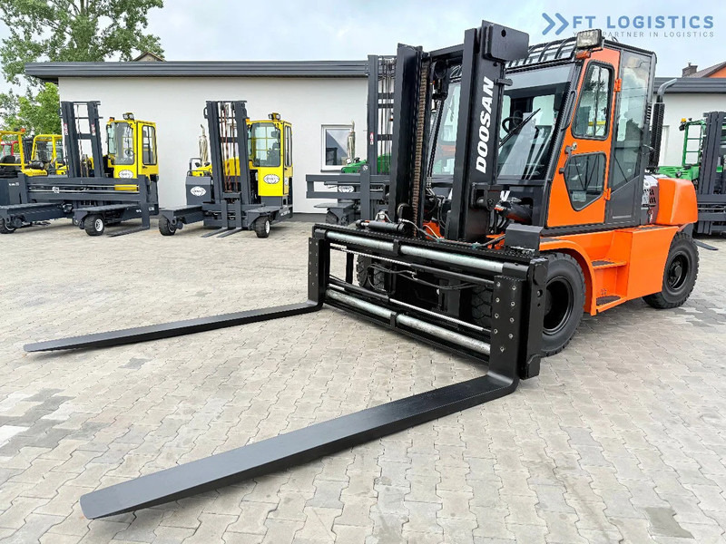 Doosan DOOSAN / DUPLEX 3000MM / SIDE SHIFT / FORK POSITIONER / 2500MM FORKS / 7000KG / CABIN / LIKE NEW DOOSAN / DUPLEX 3000MM / SIDE S - رافعة شوكية ديزل: صور 1 Doosan DOOSAN / DUPLEX 3000MM / SIDE SHIFT / FORK POSITIONER / 2500MM FORKS / 7000KG / CABIN / LIKE NEW DOOSAN / DUPLEX 3000MM / SIDE S - رافعة شوكية ديزل: صور 1