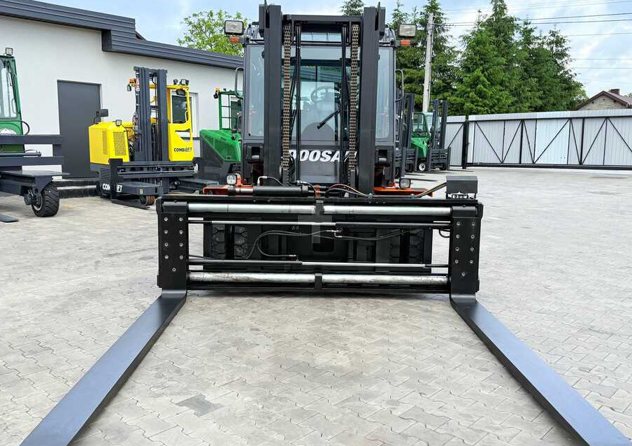 Doosan DOOSAN / DUPLEX 3000MM / SIDE SHIFT / FORK POSITIONER / 2500MM FORKS / 7000KG / CABIN / LIKE NEW - رافعة شوكية ديزل: صور 2 Doosan DOOSAN / DUPLEX 3000MM / SIDE SHIFT / FORK POSITIONER / 2500MM FORKS / 7000KG / CABIN / LIKE NEW - رافعة شوكية ديزل: صور 2