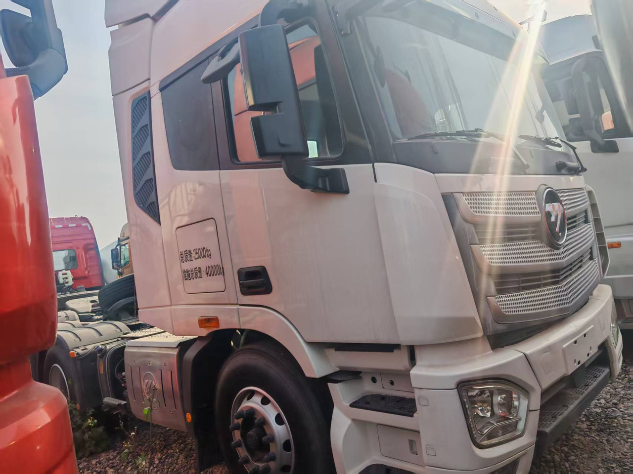 Auman 6×4 - الشاسية مقطورة: صور 1 Auman 6×4 - الشاسية مقطورة: صور 1