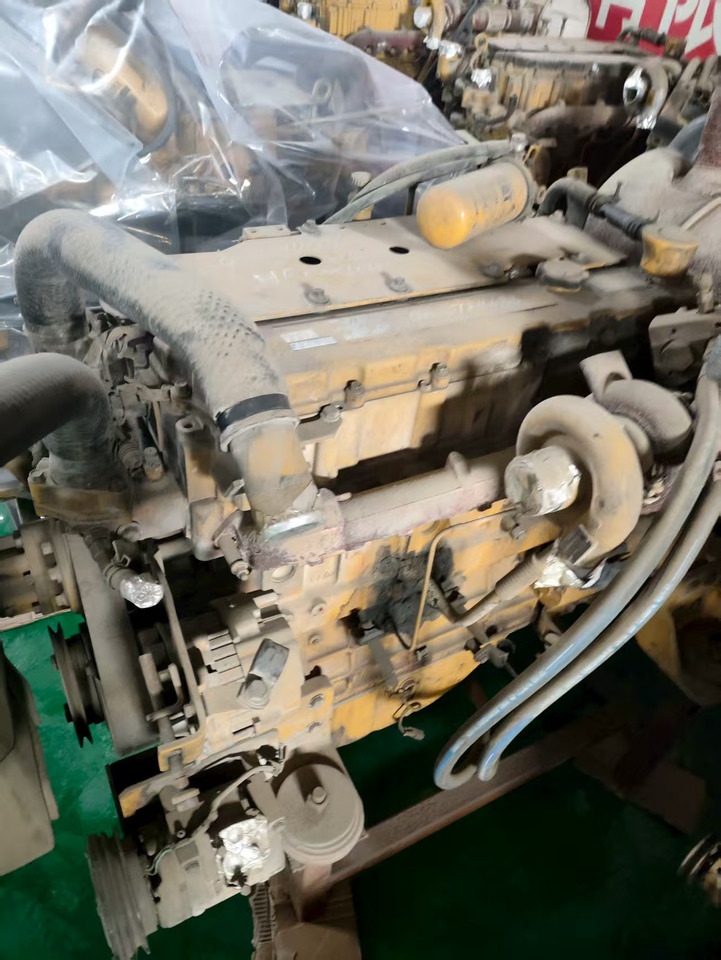 CATERPILLAR C6.4 - المحرك - حفارة: صور 1 CATERPILLAR C6.4 - المحرك - حفارة: صور 1