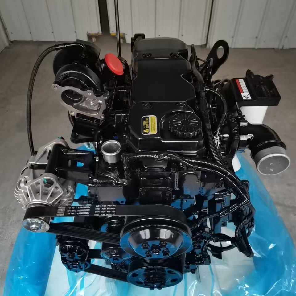 CUMMINS QSB4.5 - المحرك - حفارة: صور 1 CUMMINS QSB4.5 - المحرك - حفارة: صور 1