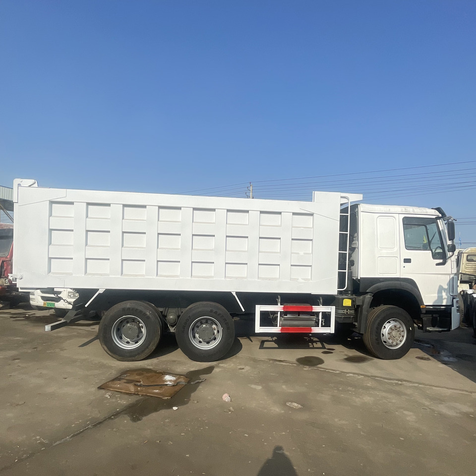 HOWO 6*4 DUMP TRUCK - قلابات: صور 3 HOWO 6*4 DUMP TRUCK - قلابات: صور 3