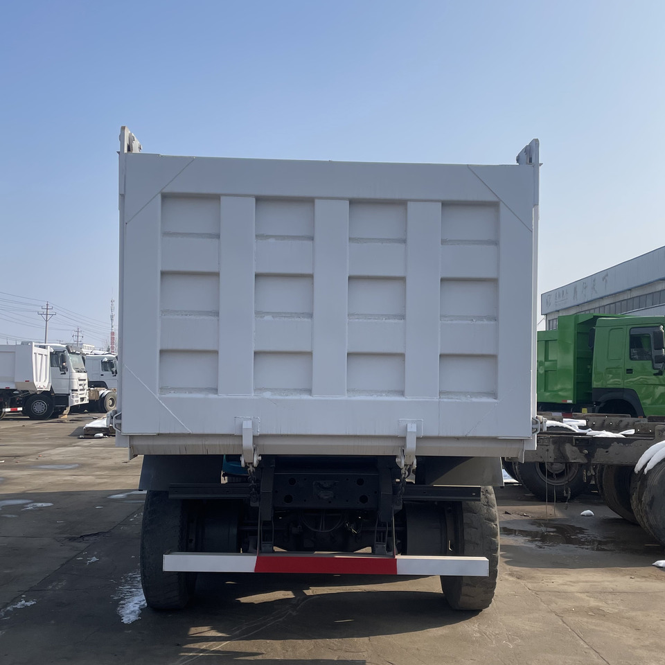 HOWO 6*4 DUMP TRUCK - قلابات: صور 5 HOWO 6*4 DUMP TRUCK - قلابات: صور 5