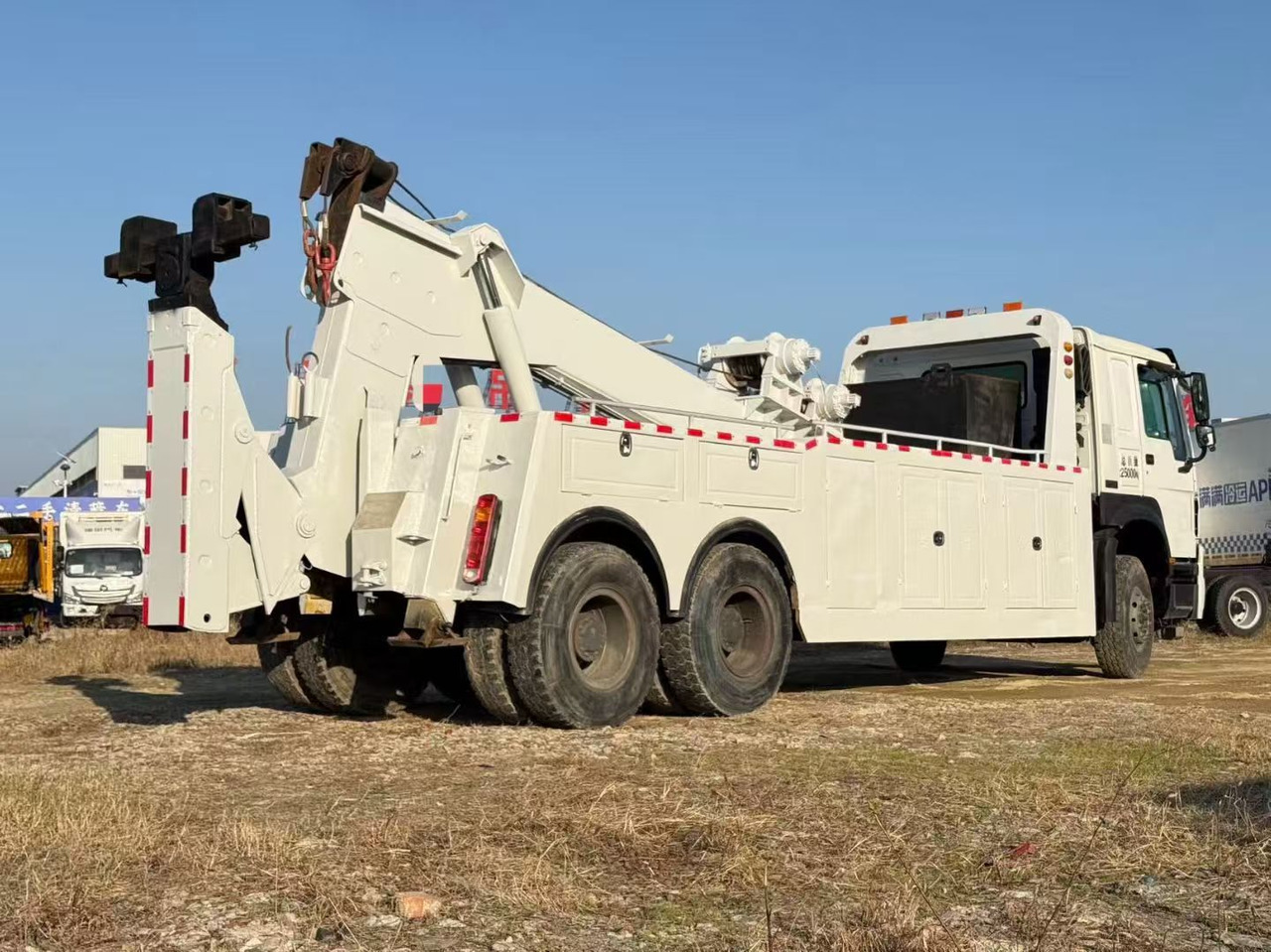 HOWO/SINOTRUK KFM5317TQZ508H - سيارة السحب للتصليح: صور 4 HOWO/SINOTRUK KFM5317TQZ508H - سيارة السحب للتصليح: صور 4