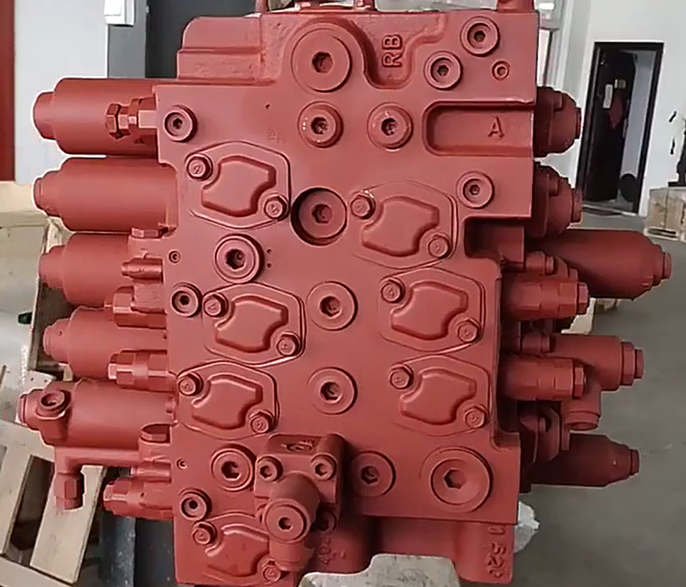 HYUNDAI R210-7 31Q6-16113 31Q6-16111 - صمامات هيدروليكية - حفارة: صور 2 HYUNDAI R210-7 31Q6-16113 31Q6-16111 - صمامات هيدروليكية - حفارة: صور 2