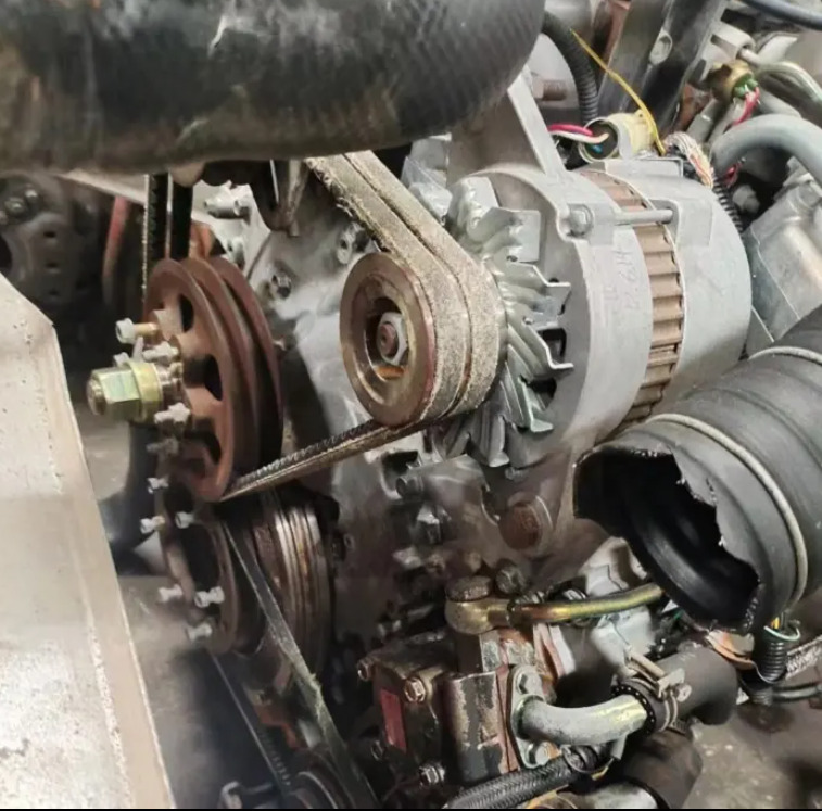 ISUZU 6WF1 - المحرك: صور 4 ISUZU 6WF1 - المحرك: صور 4