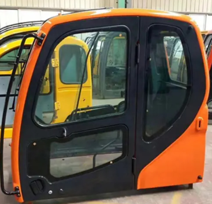 KOBELCO SK350-8 - الكبائن - حفارة: صور 5 KOBELCO SK350-8 - الكبائن - حفارة: صور 5