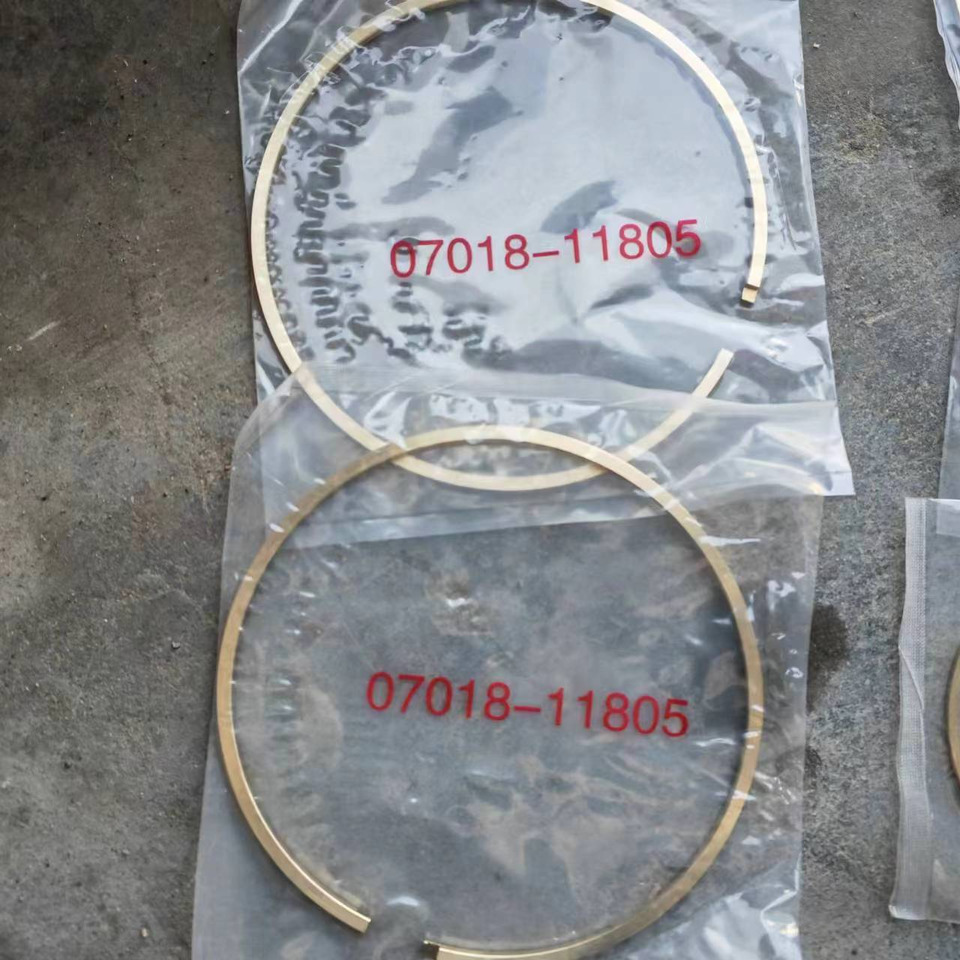 KOMATSU 07018-11805 - حلقة الدوران - بلدوزر: صور 1 KOMATSU 07018-11805 - حلقة الدوران - بلدوزر: صور 1