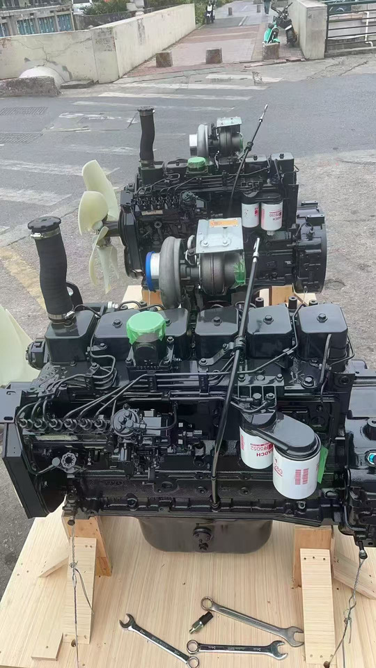 KOMATSU 6D102E - المحرك - لودر: صور 2 KOMATSU 6D102E - المحرك - لودر: صور 2