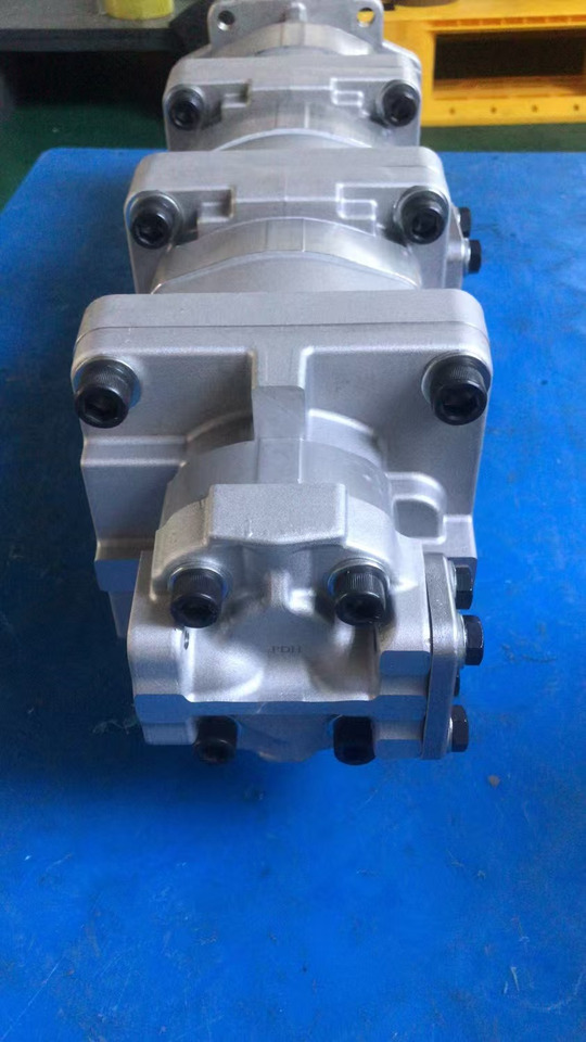 KOMATSU 705-56-34180 - مضخة هيدروليكية - حفارة: صور 1 KOMATSU 705-56-34180 - مضخة هيدروليكية - حفارة: صور 1
