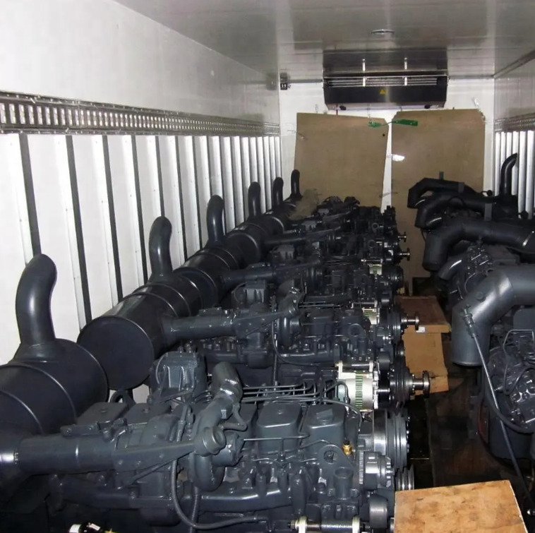 KOMATSU SAA6D102E - المحرك - آلات البناء: صور 2 KOMATSU SAA6D102E - المحرك - آلات البناء: صور 2