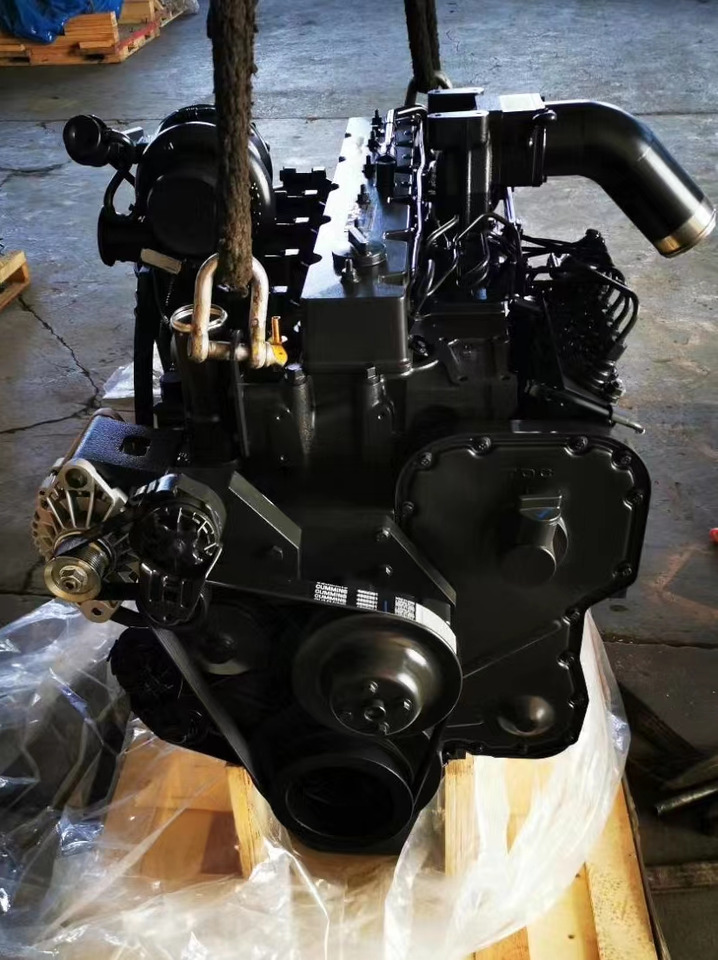 KOMATSU SAA6D114E - المحرك - حفارة: صور 2 KOMATSU SAA6D114E - المحرك - حفارة: صور 2