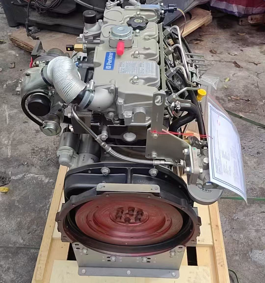 PERKINS 1104D-22T - المحرك - حفارة: صور 1 PERKINS 1104D-22T - المحرك - حفارة: صور 1