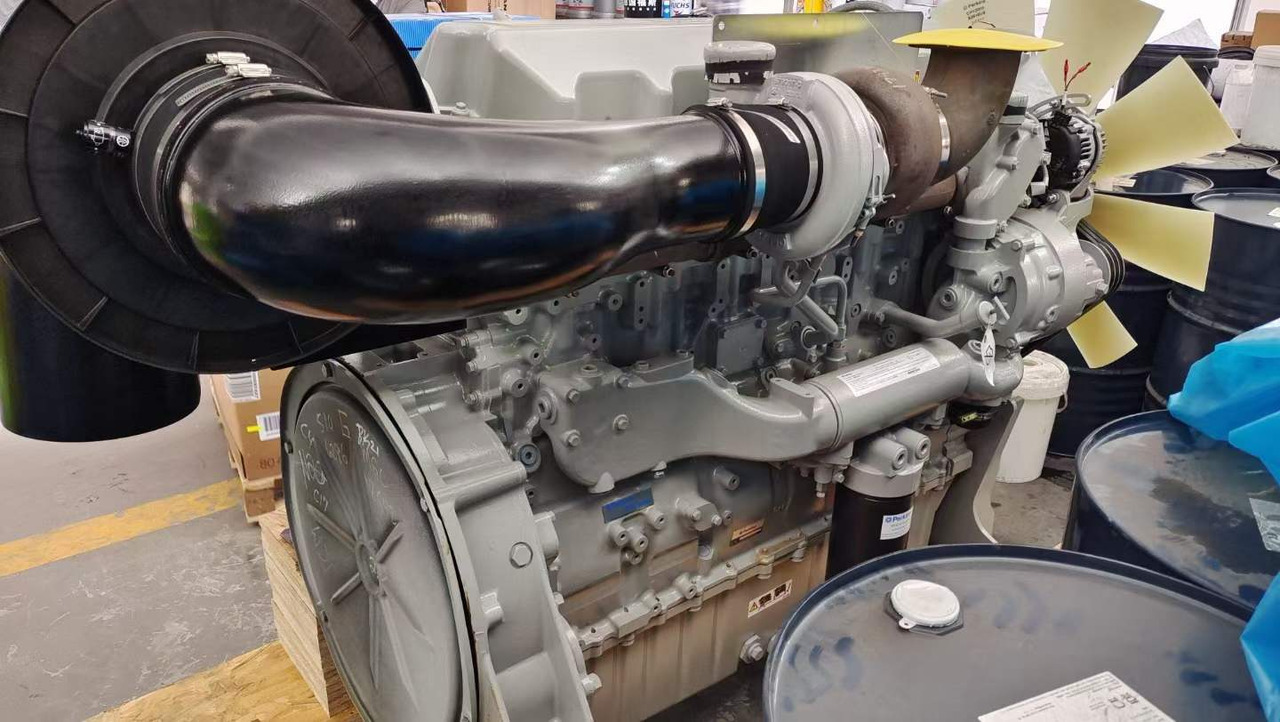 PERKINS 2506D - المحرك - حفارة: صور 4 PERKINS 2506D - المحرك - حفارة: صور 4